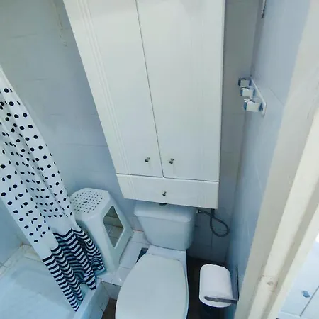 Apartman Nice Flat Within Walking Range To The Beach Barcelona