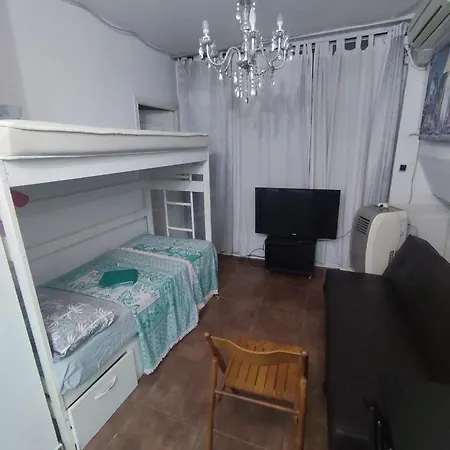 Apartment Nice Flat Within Walking Range To The Beach *